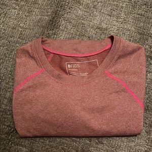 Figs Heathered Pink under scrub.